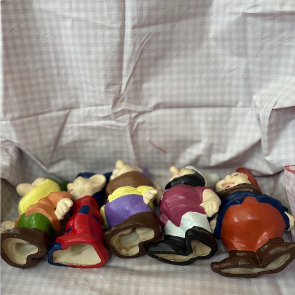 Vintage Ceramic Set of 5 Dwarves Disney Figurines Hand Painted - Picture 3 of 16